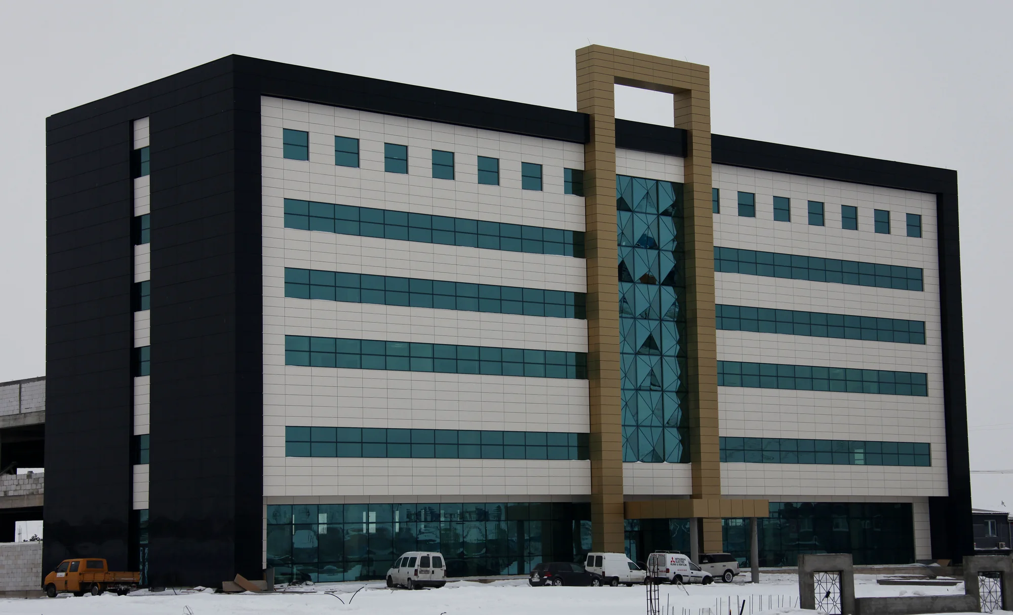 Commercial building in Fushë Kosovë, project view 2